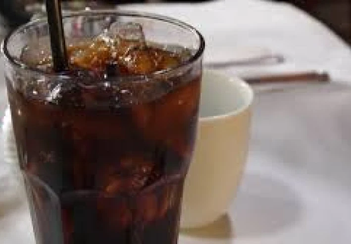 على المشروبات الغازية الخالية من السكر: "إذا كانوا سوف يسلبون قلقك ولا يجعلونك تتخطى النظام الغذائي...»