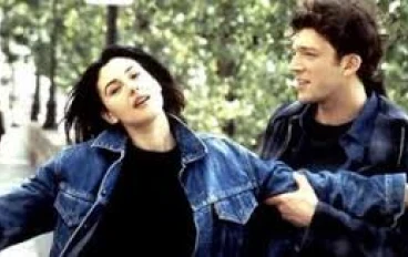 أعمال فنية بصرية تُحاكي التجارب، المشاعر، والأفكار من خلال صور متحركة متزامنة مع الصوت.