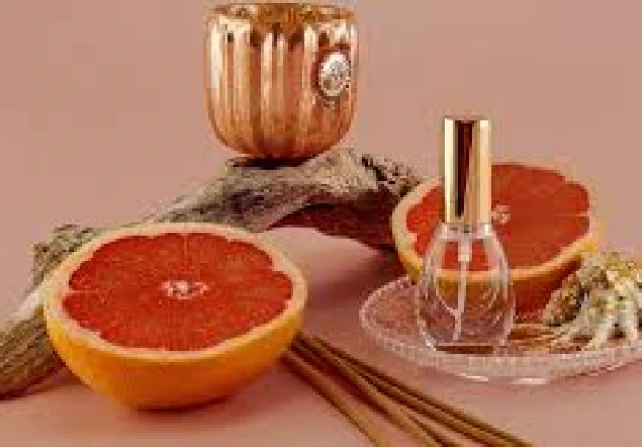 عندما يفعل العطر نفس الشيء مثل أخصائي العلاج الطبيعي ، ولكن دون أن يضر: رائحة التين للاسترخاء والبرتقال لإيقاظ العضلات