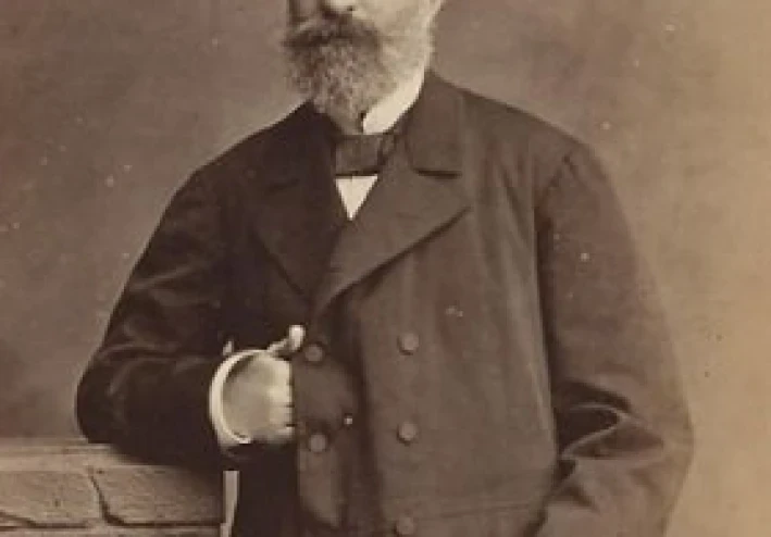 مدحت باشا: رائد الإصلاح الدستوري وصوت الدولة الحديثة في أواخر العثمانيين