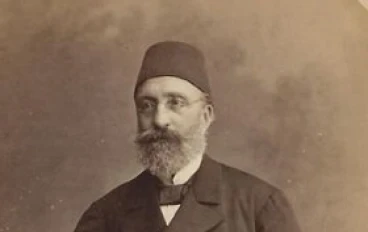 مدحت باشا: رائد الإصلاح الدستوري وصوت الدولة الحديثة في أواخر العثمانيين