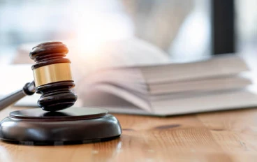 أهم 5 نصائح قانونية يجب معرفتها قبل توقيع أي عقد بيع أو إيجار