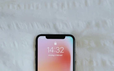 هل انتهى عصر Apple بعد ظهور هذا الهاتف الجديد