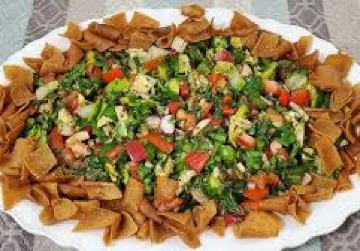 🥗 فتوش الوصفة الأصلية  - طريقة عمل الفتوش السوري بخطوات سهلة ولذيذة