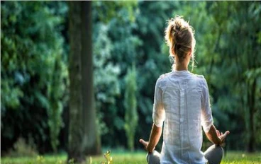 الملذات التي تجعلنا نخجل: لماذا نستمتع بأشياء لا تبدو مناسبة لنا