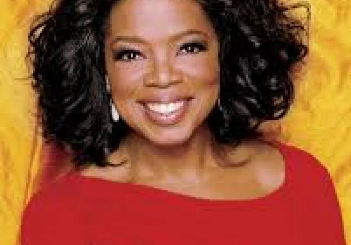 من الفقر والمعاناة إلى نجمة عالمية: قصة نجاح أوبرا وينفري