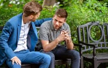 لماذا المعارف لا تقل أهمية عن الأصدقاء مدى الحياة ليكونوا سعداء