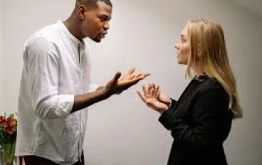 اكتشف ما إذا كنت مع شخص عدواني سلبي وتعلم وضع قيود على تلك العلاقة