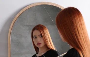 احترام الذات الشرير: كيف تتعلم أن تحب نفسك بشكل أفضل دون الهوس