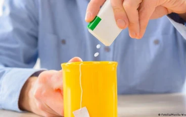 المحليات لا تسبب السرطان ، ولا تغير الجراثيم ، ولكن هناك أسباب مقنعة لعدم تناولها بكثرة