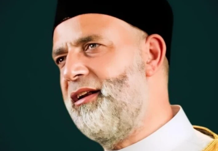 تحميل واستماع القرآن الكريم كاملاً بصوت الشيخ حسن صالح: صوت السكينة والوقار في دولة التلاوة