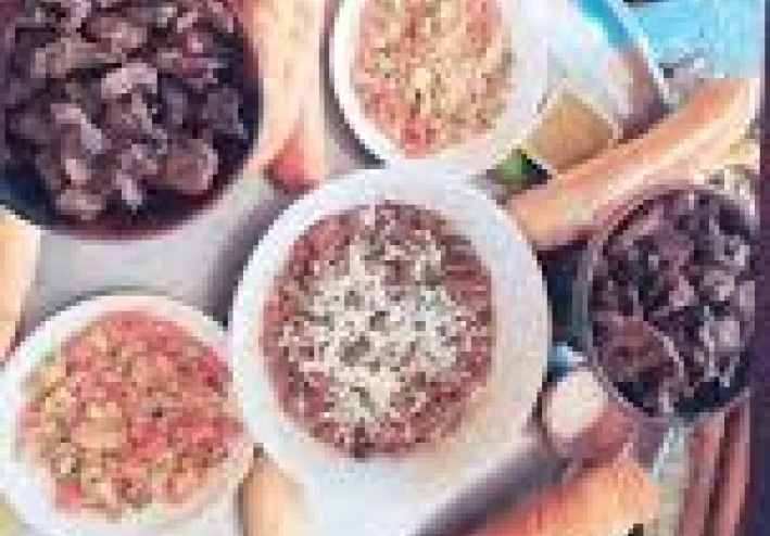 عشاء محلي الصنع ورفقة ، مفتاح الحصول على نوم مريح