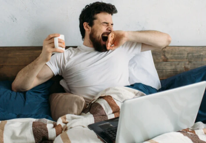 قلة النوم هي المسؤولة عن امتلاء رأسك بالذكريات السيئة