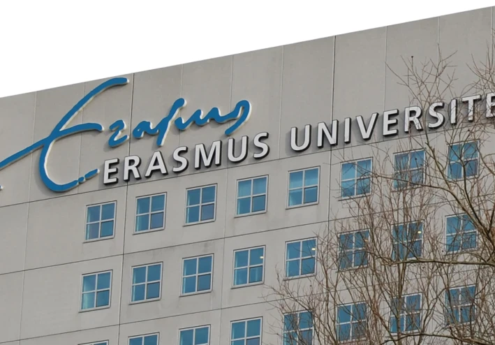 إراسموس روتردام: قصة رائد النزعة الإنسانية الذي مهد لعصر النهضة.