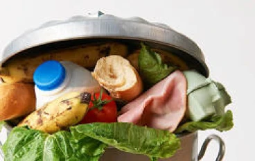 إهدار الطعام… مشكلة عالمية تحتاج إلى وعي ومسؤولية