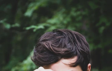 🚀 صناعة المحتوى في 2026: دليلك الشامل لبناء جمهور وتحقيق الربح من الإنترنت