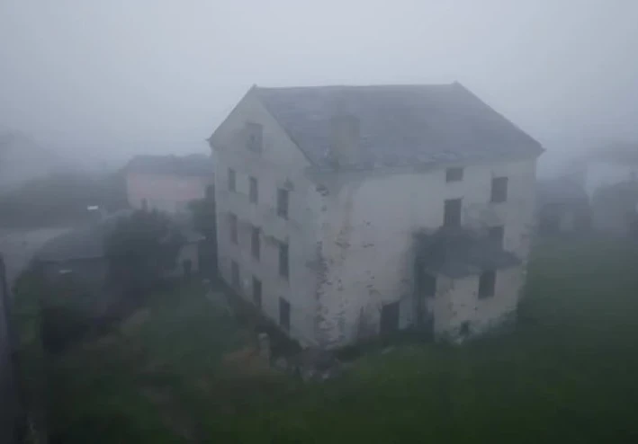 همسات البيت الأخير