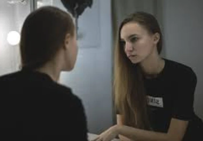 كيفية التعرف على الأشخاص الأنانيين: حتى تتمكن من وضع قيود عليهم لمنعهم من الاستفادة منك