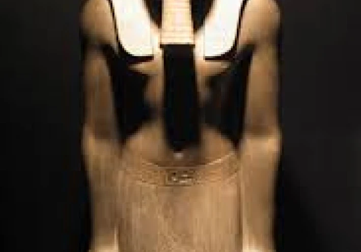 تحتمس الثالث: باني الإمبراطورية المصرية في عصر الدولة الحديثة