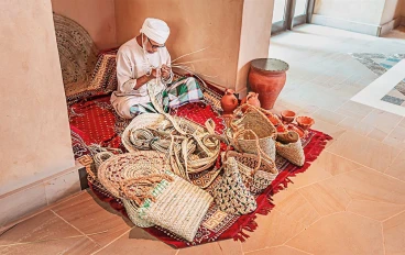 التراث الشعبي: مرآة الهوية الثقافية للشعوب