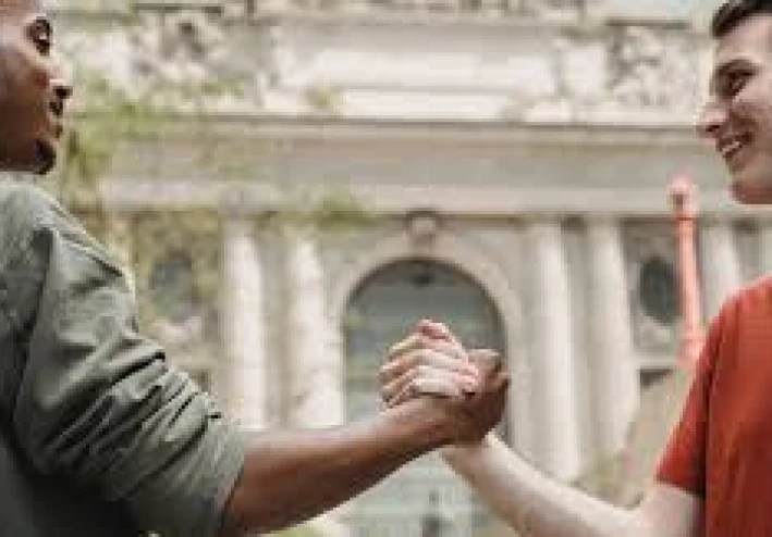 كيف تثق بشخص ما تتعرف عليه للتو عندما تفشل كل علاقاتك