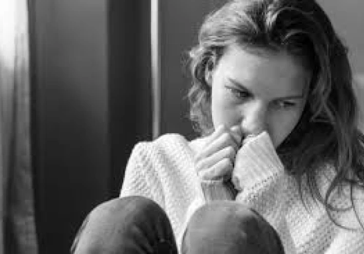 لماذا تطلب المغفرة عن كل شيء: كيف تتوقف عن فعل ذلك حتى لا تشعر دائما بالذنب ولا يؤثر ذلك على احترامك لذاتك