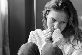 صورة مقال لماذا تطلب المغفرة عن كل شيء: كيف تتوقف عن فعل ذلك حتى لا تشعر دائما بالذنب ولا يؤثر ذلك على احترامك لذاتك