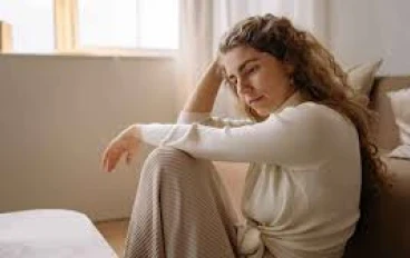 كيف تتوقف عن الإفراط في التفكير: مفاتيح الخبراء الثلاثة التي ستغير حياتك