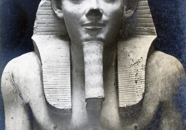 سنوسرت الأول: فرعون القوة والنفوذ المبكر في الدولة الوسطى