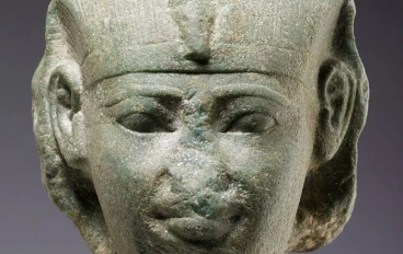 السياسة الخارجية للأسرة الثانية عشرة