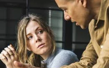 أحد عشر مفتاحا خبيرا لوقف التخريب الذاتي: منع الأفكار السلبية من السيطرة على حياتك