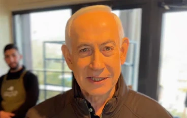 "هل مات بنيامين نتنياهو فعلاً؟ رد ساخر منه بكوب قهوة و5 أصابع!"