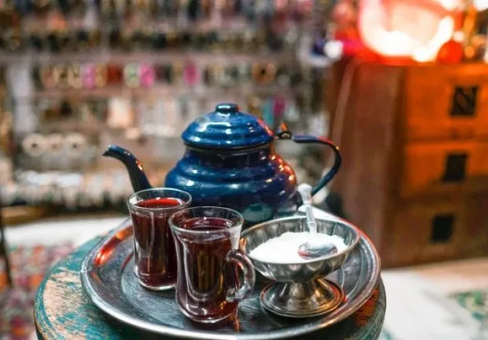 "يحميك من السرطان".. أنظر إلى الفوائد السحرية المخبأة في الشاي