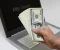 صورة مقال 💵 كيف تحقق دخلًا شهريًا من الإنترنت يصل إلى 1000 دولار؟ | دليل عملي للمبتدئين