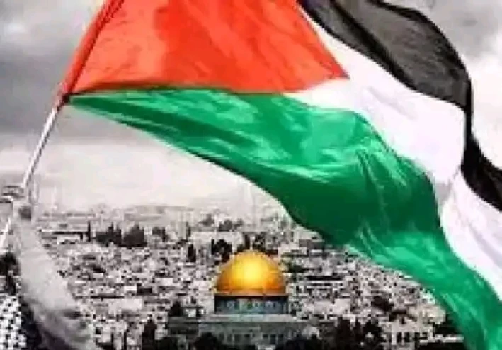 قصيدة شعر عن فلسطين / رولا زهران فلسطيني أنا إسمي فلسطيني