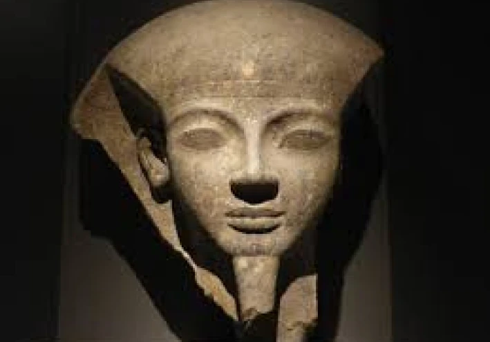 رمسيس السادس: الفرعون الرمزي في زمن ضعف الدولة الحديثة