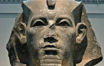 أمنمحات الأول: مؤسس الدولة الوسطى وباني الاستقرار بعد الفوضى