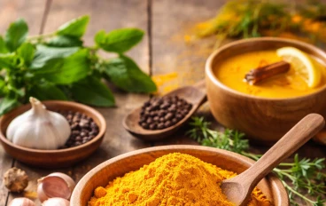 الكركم: السر الذهبي ، ملعقة كركم يوميًا… كيف تغيّر صحتك بالكامل..