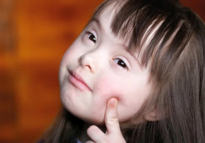 عندما أصبحت سارة نجمة الصف – قصة لن ينساها أحد