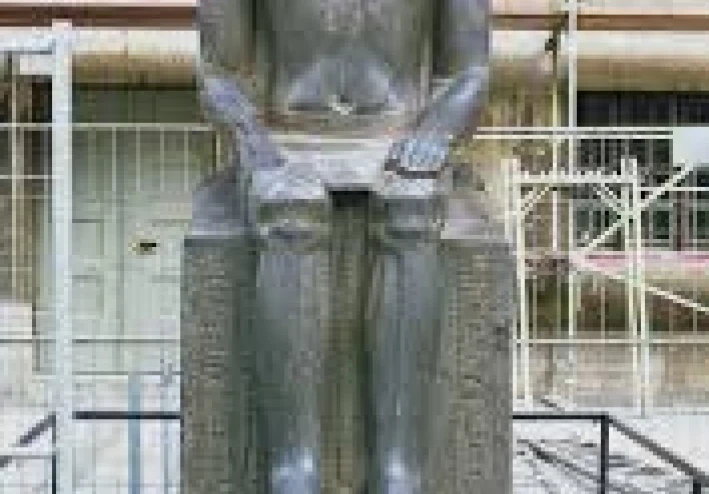 أمنمحات الثاني: الملك العسكري والدبلوماسي في مصر الوسطى