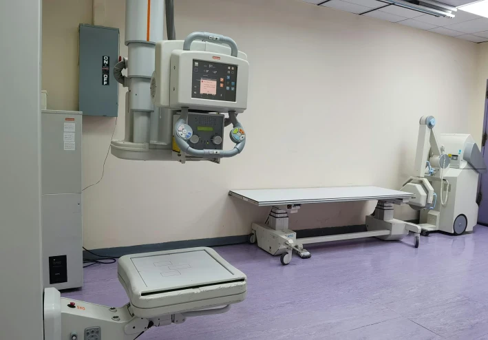 فوائد ومخاطر التعرض الإشعاعي