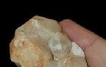 حجر الكوارتز: أنواعه، خصائصه، استخداماته وفوائده