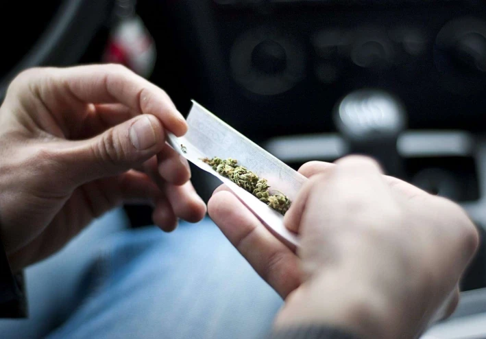 "الحشيش وتأثيره على الصحة النفسية"