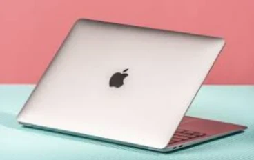 "عشرة 6 سنين مع MacBook Air M1.. هل لسه 'وحش' أداء في 2026 ولا خلاص ودّع؟"