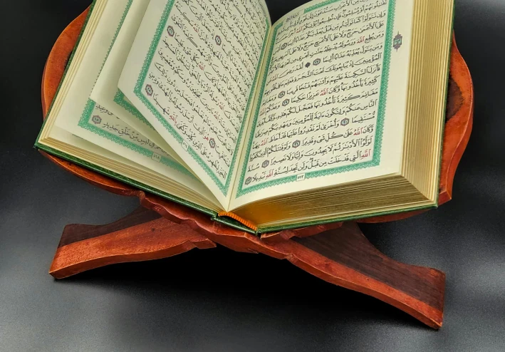 ملاذ الأرواح: كيف يعيد الإسلام ترتيب بعثرة قلبك؟