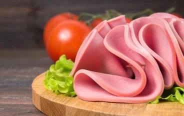 طريقة عمل اللانشون باللحمة