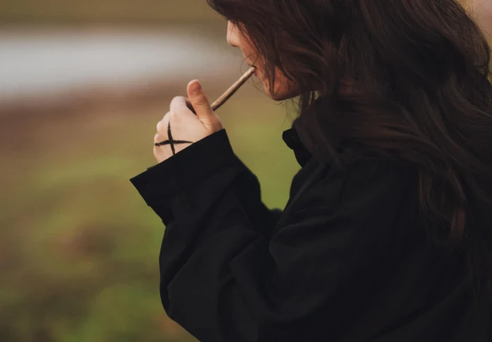 أضرار التدخين على الحامل والجنين و هل يؤثر على الولادة؟