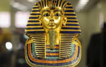 الملك الذهبي توت عنخ آمون