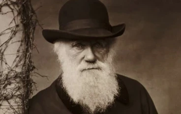 رائد نظرية التطور