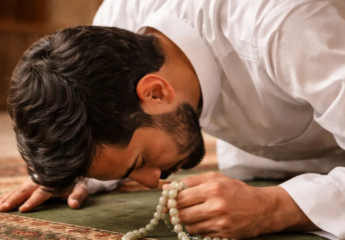 أذكار الصباح والمساء.. 10 دقائق تحميك طول اليوم